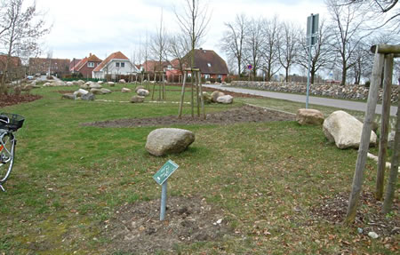 Dei lange Feldsteinmuur