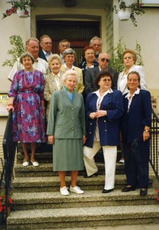 Afslussklass Upbuumiddelschaul Ahrensb&ouml;&ouml;k na 50 Johr