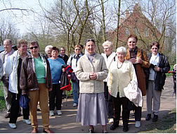 Gruppenbild mit Nonne