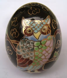 Porzellan-Ei, China. -- Klick op to'n Vergr&ouml;ttern!