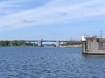 De niege Herrenbr&uuml;&uuml;ch. Klick op to'n Vergr&ouml;ttern!
