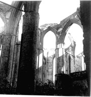 De vun Bomben tweismeten Ostchor