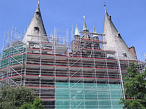 Wat denn, "bet 1871 hebbt de Arbeiten duert"? De duert vundaag noch an! -- Klick op to'n Vergr&ouml;ttern.