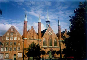 Front vun't Hospital an'n Kobarg. Klick op to'n Vergr&ouml;ttern!