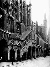 De Renaissancetrepp an de Brede Straat; histoorsche Opnahm. Klick op to'n Vergr&ouml;ttern!