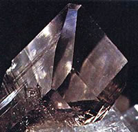 Bielf&ouml;rmig Axinit