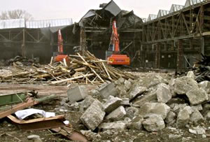 wracke Fabrik -- en Schrumpfprozess vun bes&uuml;nnere Aart